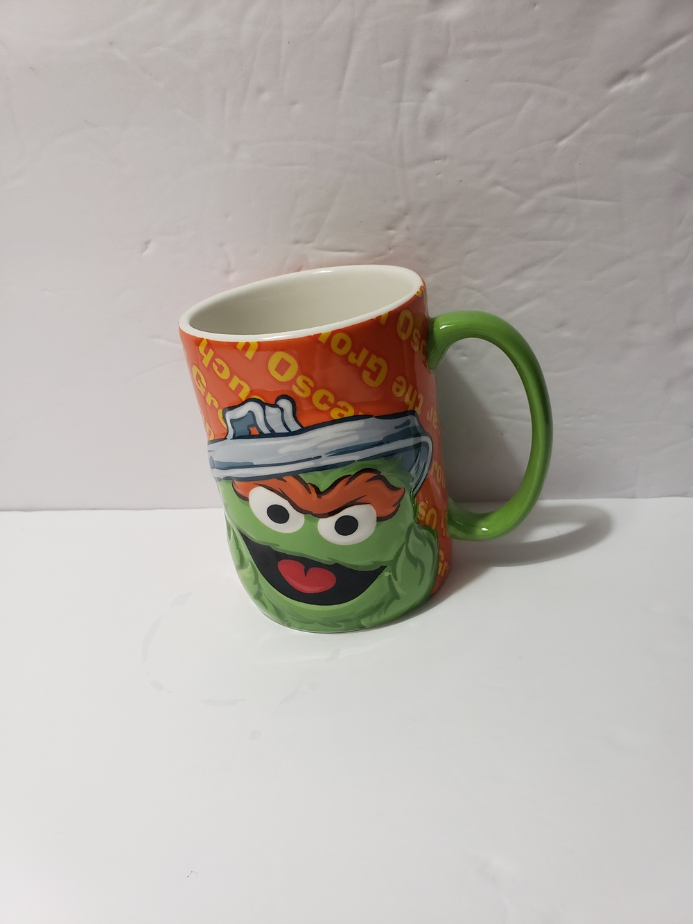 2008 GUND Sesame Street *Oscar The Grouch* 3 D Embossed Mug